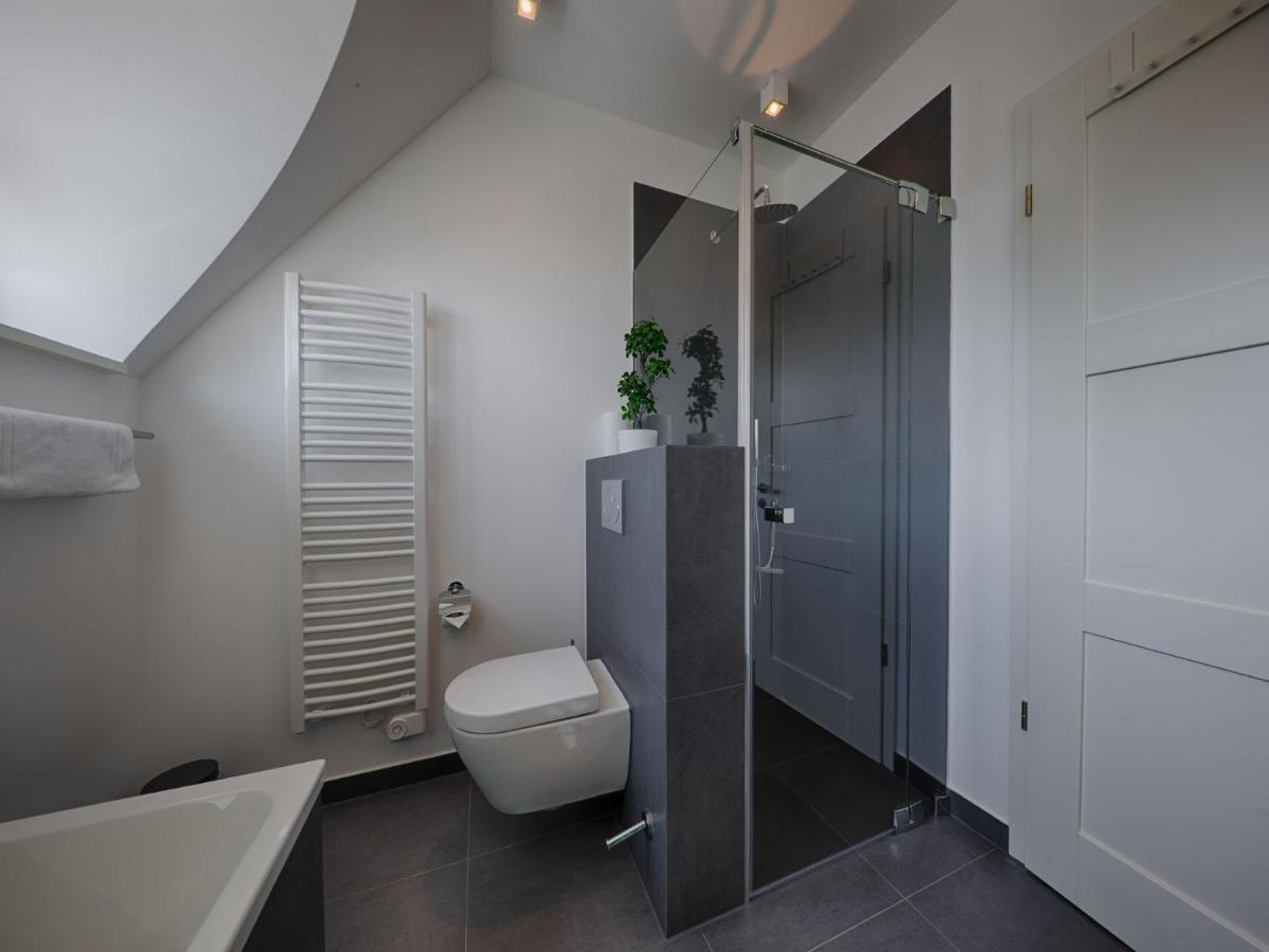 Reetland Am Meer - Premium Reetdachvilla Mit 3 Schlafzimmern, Sauna Und Kamin F27 ดรันส์เคอ ภายนอก รูปภาพ